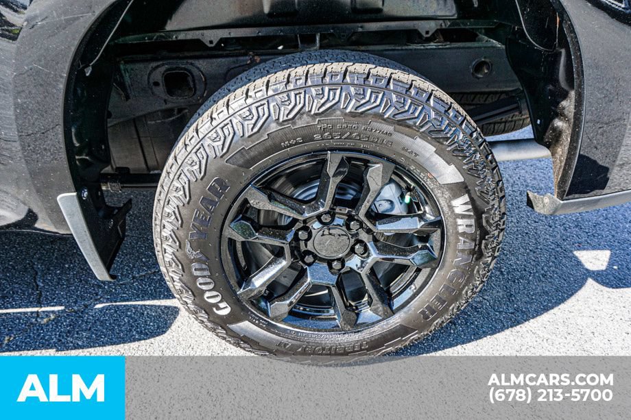 Used 2024 Chevrolet Silverado 1500 RST w/ Convenience Package II AWD/4WD image 17