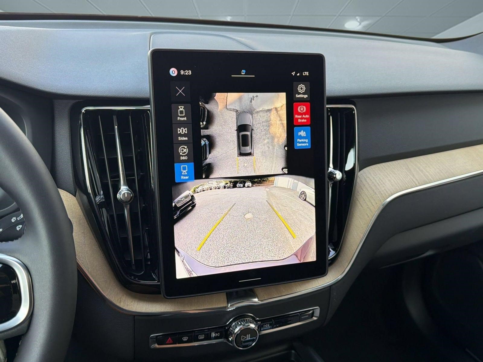 New 2026 Volvo XC60 B5 Plus w/ Climate Package AWD/4WD image 19
