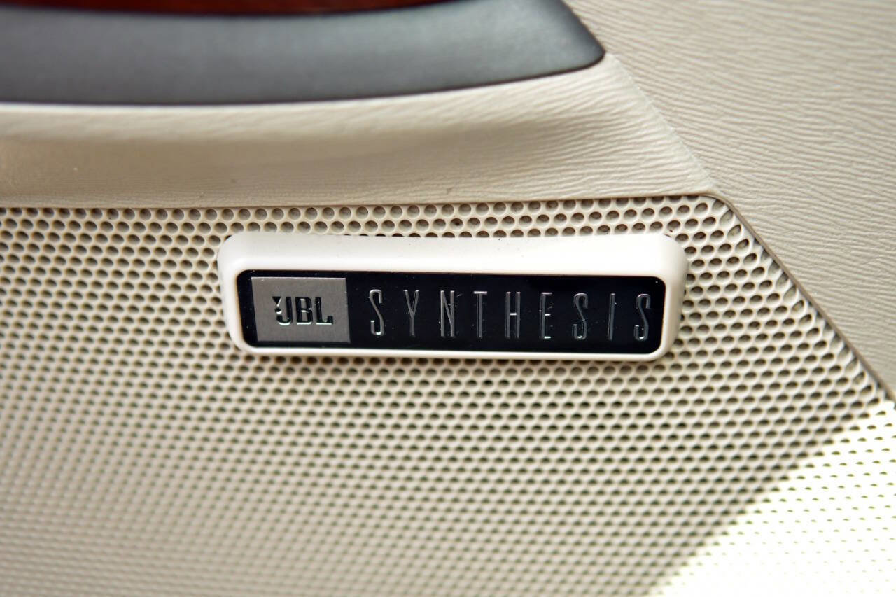 Used 2013 Toyota Venza Limited w/ Tow Prep Pkg image 21