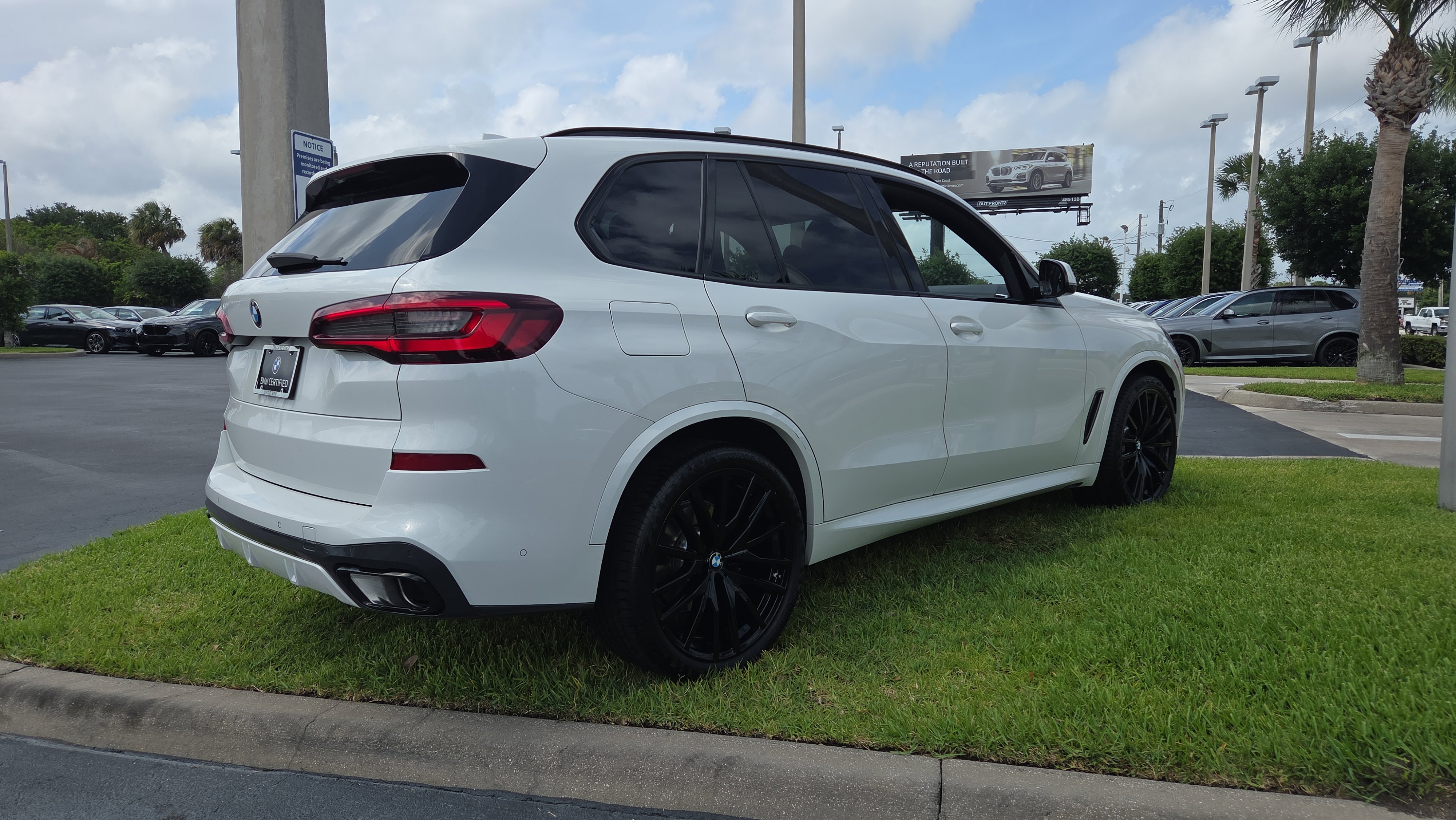 Certified 2023 BMW X5 sDrive40i w/ M Sport Package RWD image 4