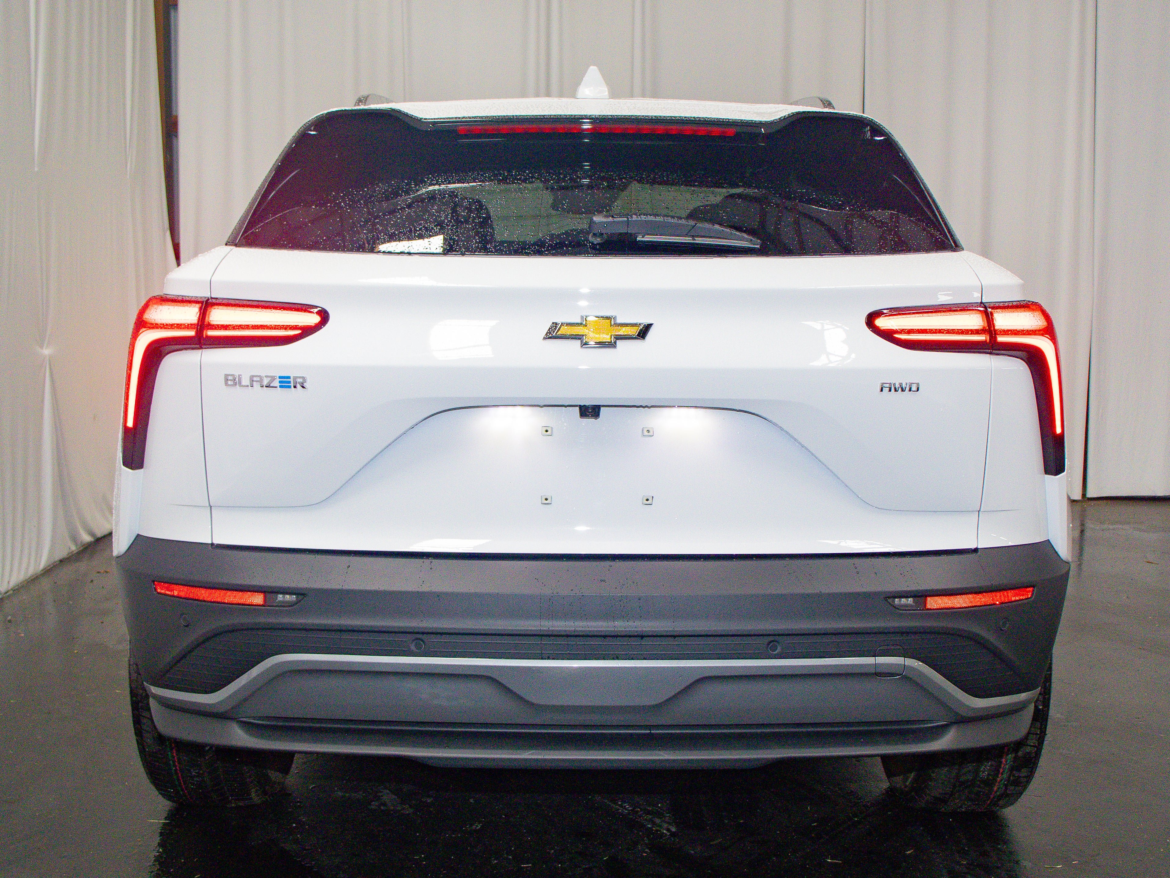 New 2026 Chevrolet Blazer EV LT AWD/4WD image 3