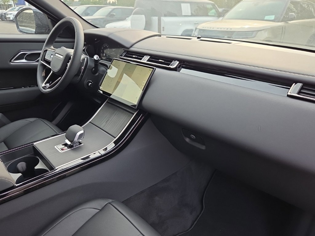 New 2026 Land Rover Range Rover Velar Dynamic SE image 20