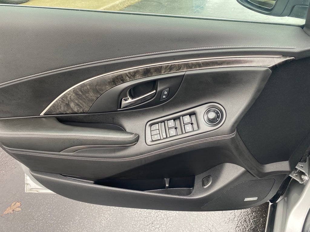 Used 2014 Buick LaCrosse Premium w/ Driver Confidence Package image 22
