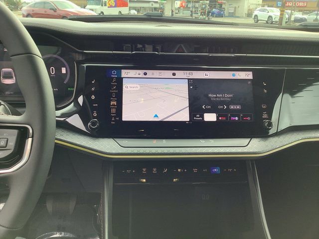 Used 2025 Jeep Wagoneer S Limited image 16