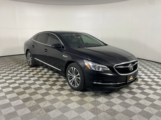 Certified 2018 Buick LaCrosse Essence w/ Sun and Shade Package FWD image 27