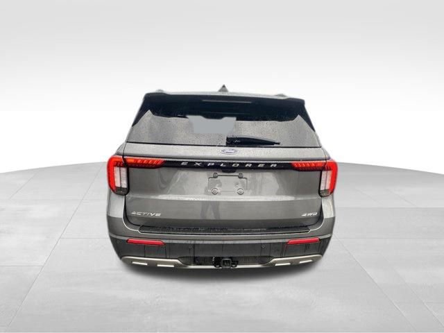 Used 2025 Ford Explorer Active w/ Active Comfort Package image 10