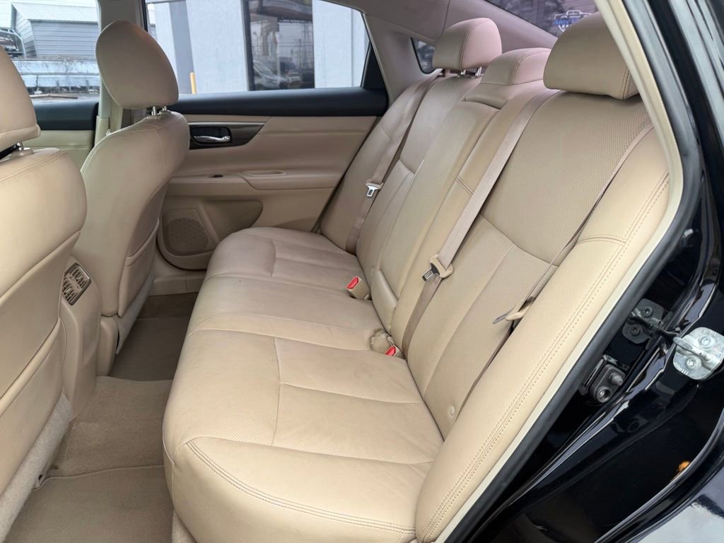 Used 2013 Nissan Altima 3.5 SL image 17