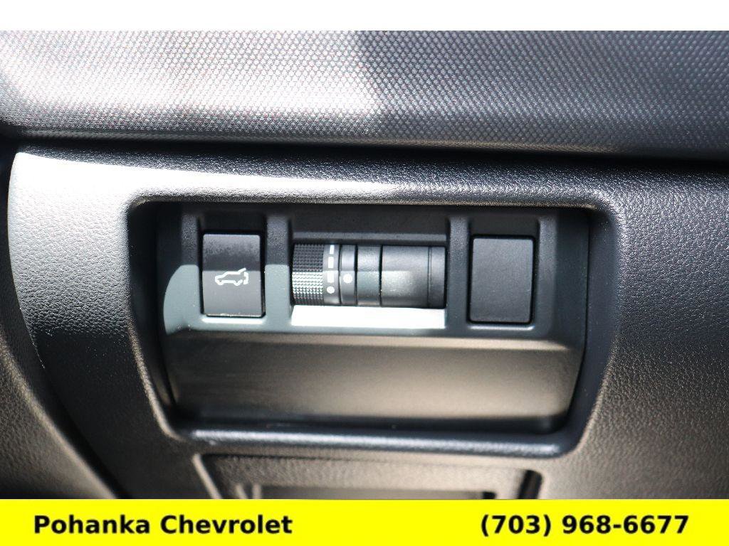 Used 2025 Subaru Forester Premium image 17