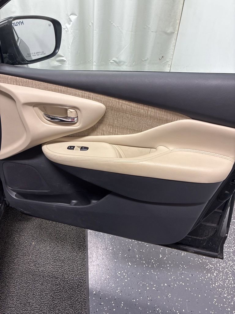 Used 2024 Nissan Murano SV AWD/4WD image 25