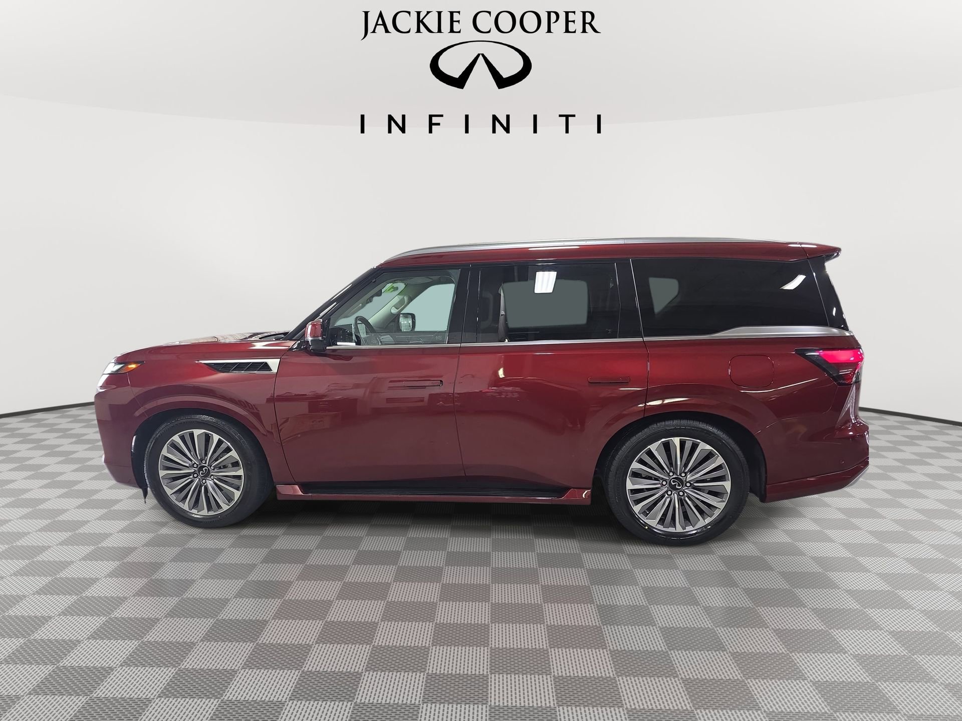 Certified 2025 INFINITI QX80 Sensory AWD/4WD image 8