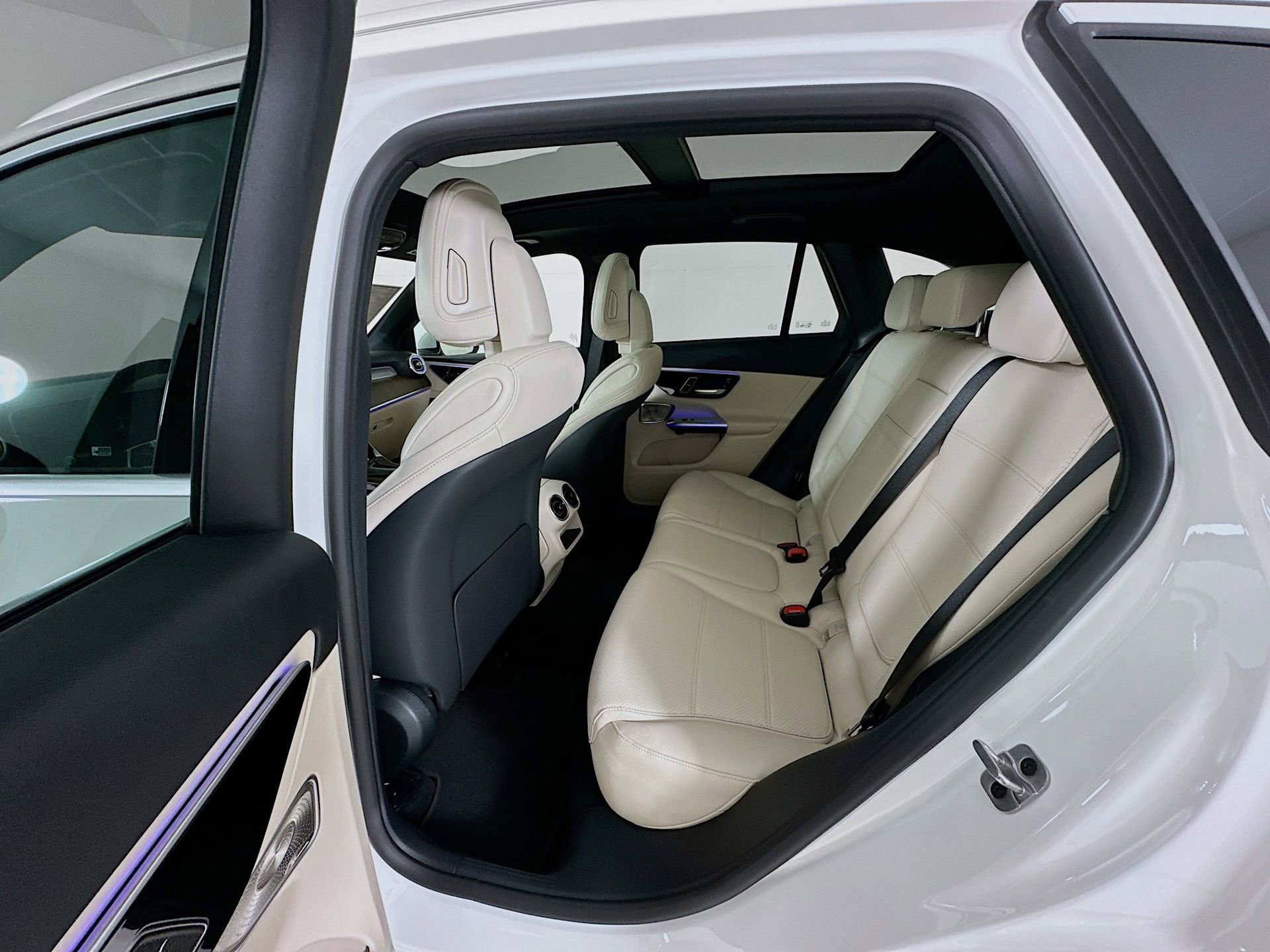 New 2026 Mercedes-Benz GLC 300 image 27