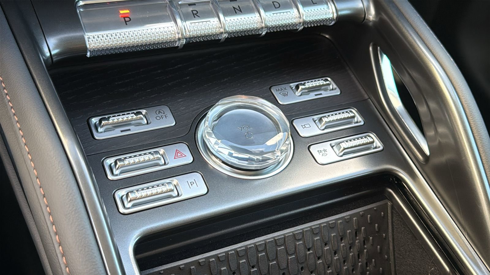 New 2026 Lincoln Nautilus Reserve w/ Jet Appearance Package image 32