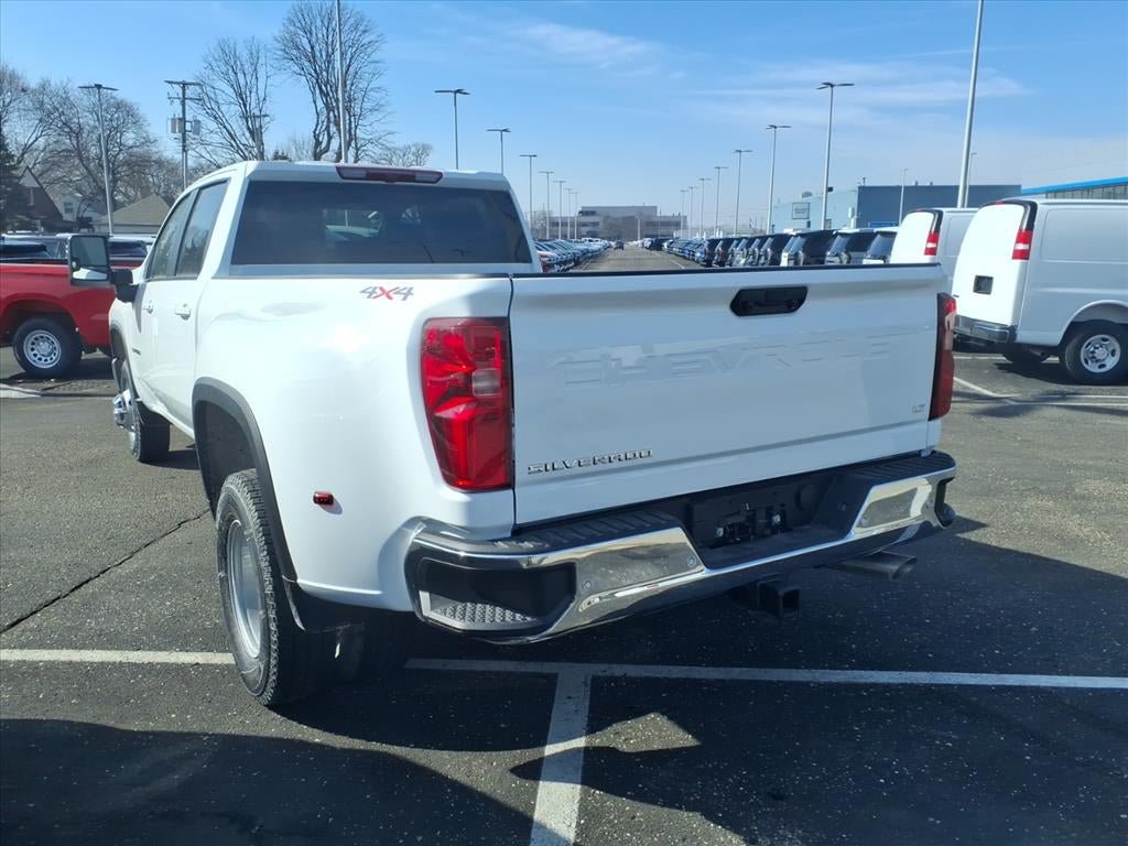 New 2026 Chevrolet Silverado 3500 LT w/ All Star Edition AWD/4WD image 6