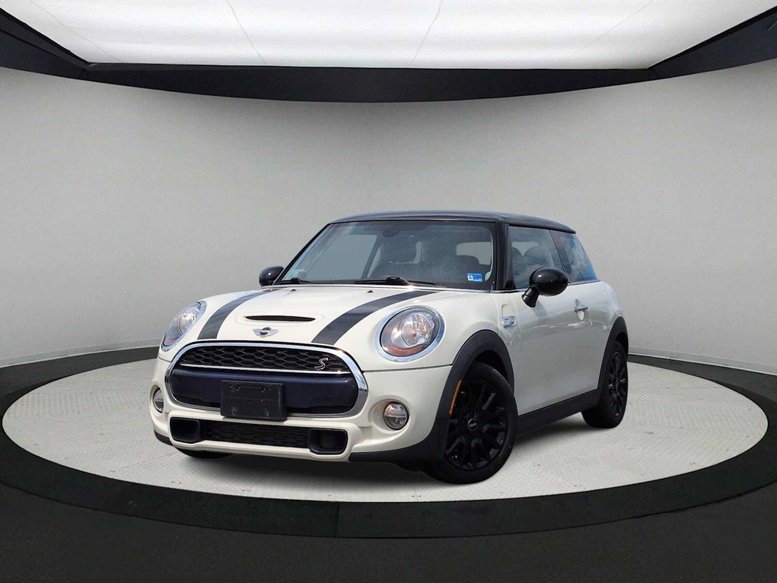 Used 2016 MINI Cooper S FWD image 1