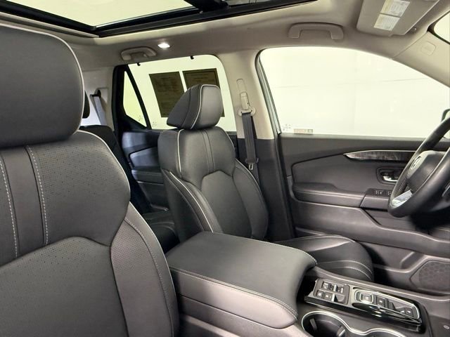 Used 2024 Honda Pilot Elite image 57