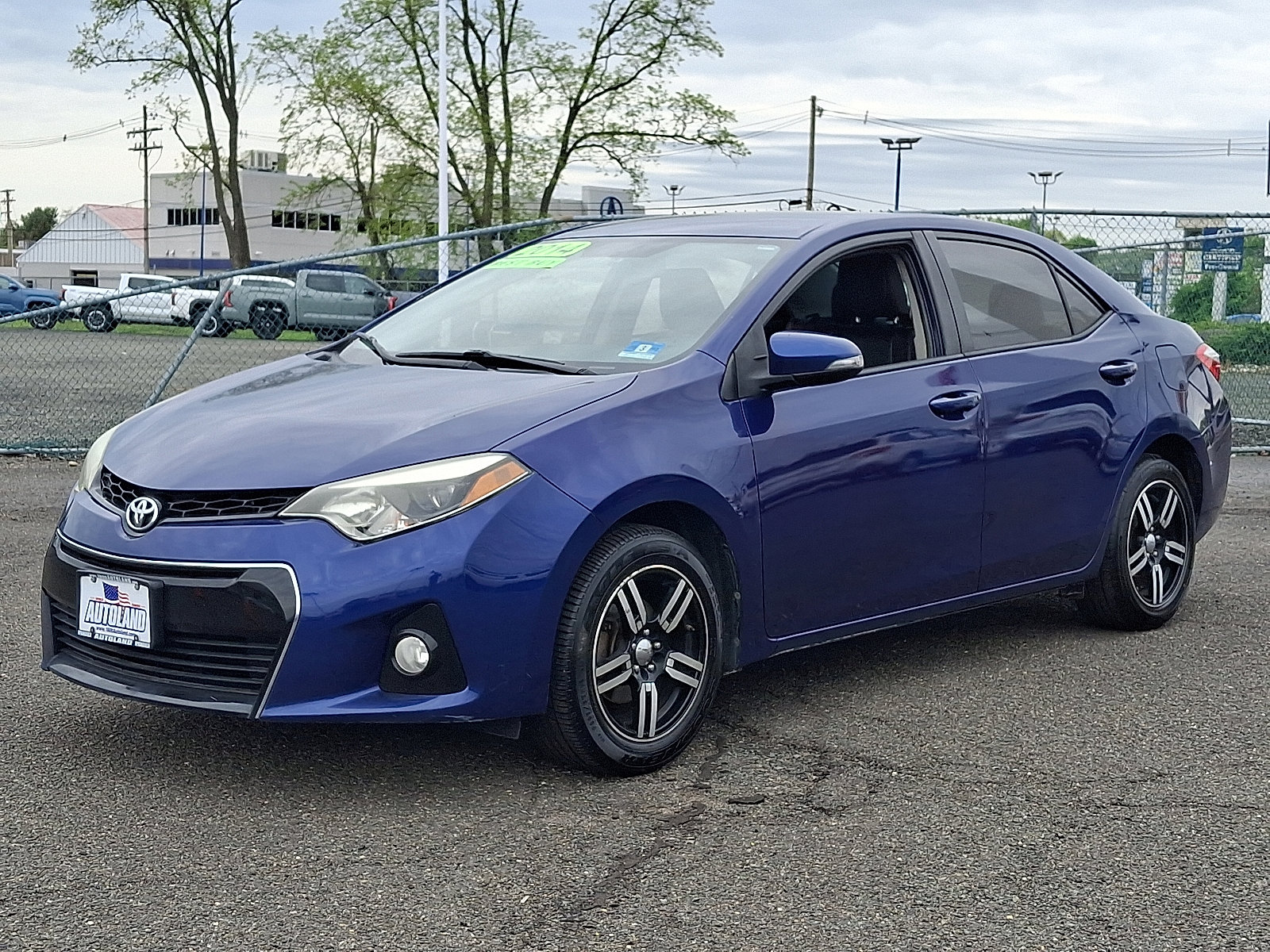 Used 2014 Toyota Corolla S FWD image 3