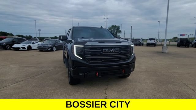 Certified 2024 GMC Sierra 1500 AT4 w/ Technology Package AWD/4WD image 3