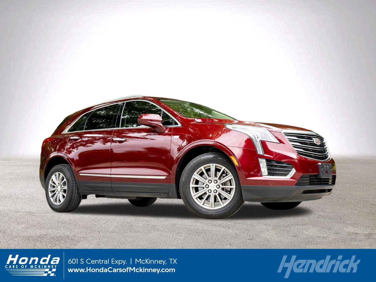 Used 2017 Cadillac XT5 Luxury image 1