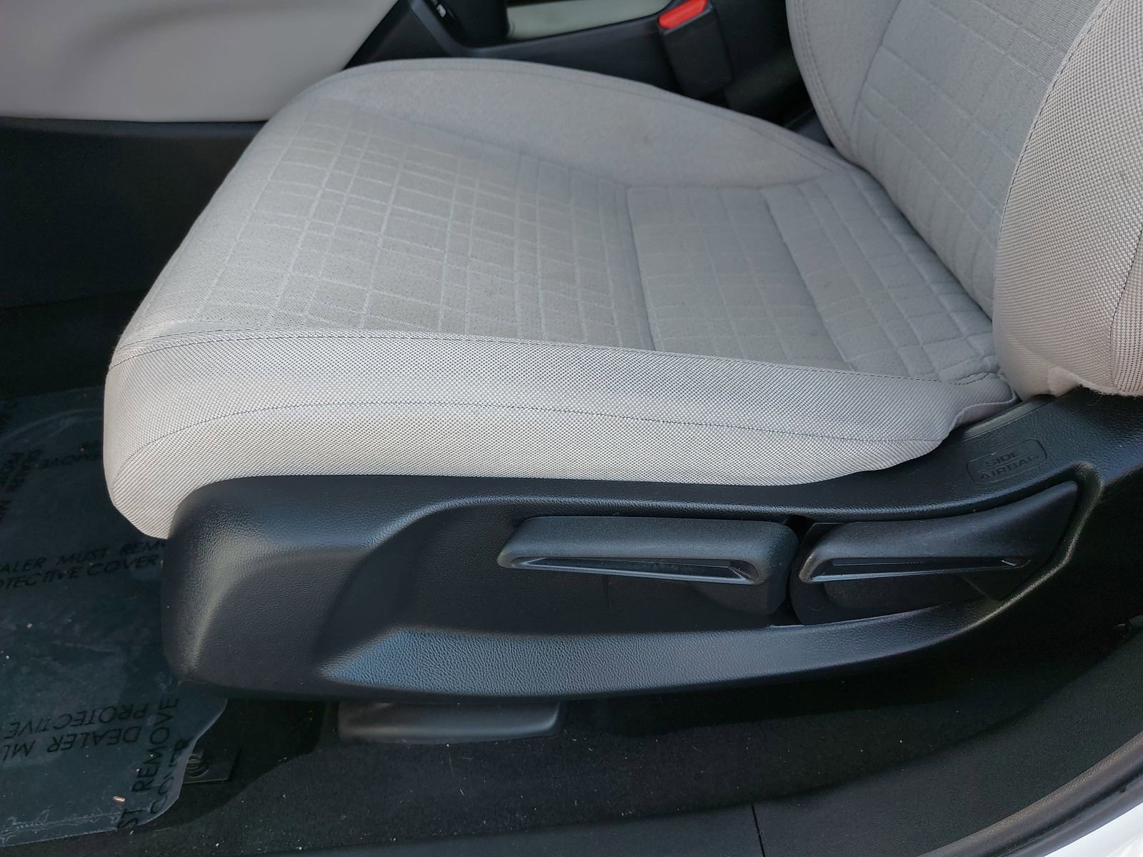 Certified 2023 Honda HR-V LX image 29