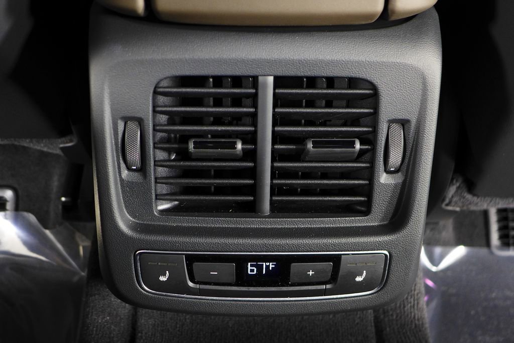 Used 2023 Audi RS e-tron GT w/ Carbon Performance Package image 22