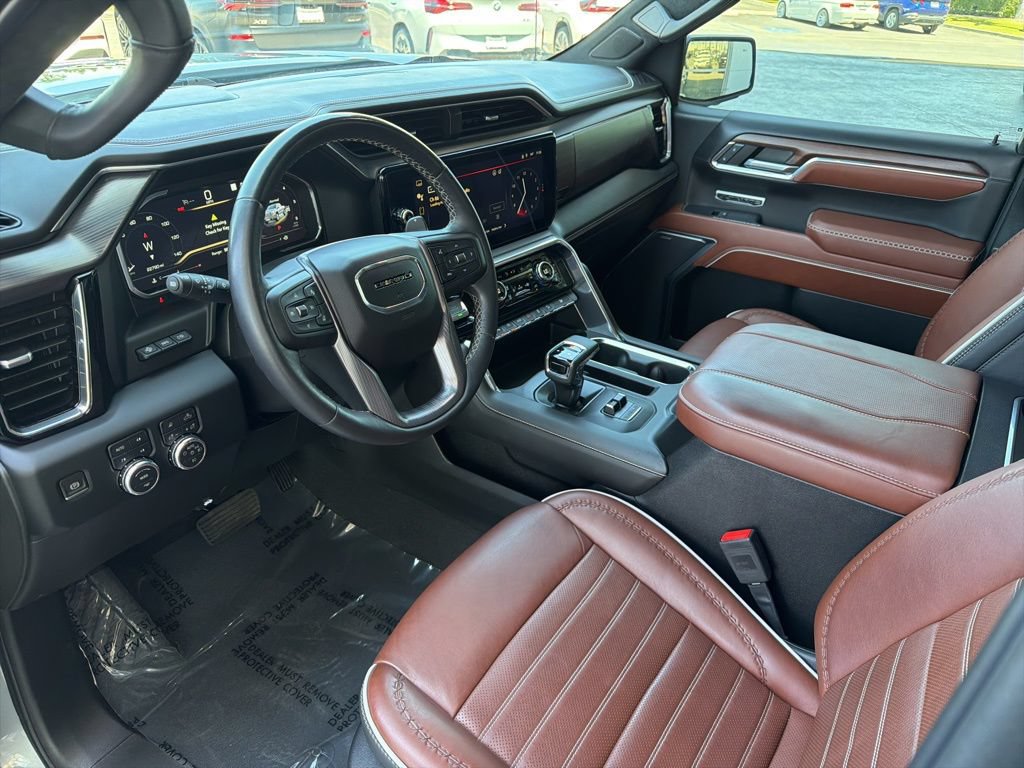 Used 2023 GMC Sierra 1500 Denali Ultimate AWD/4WD image 9