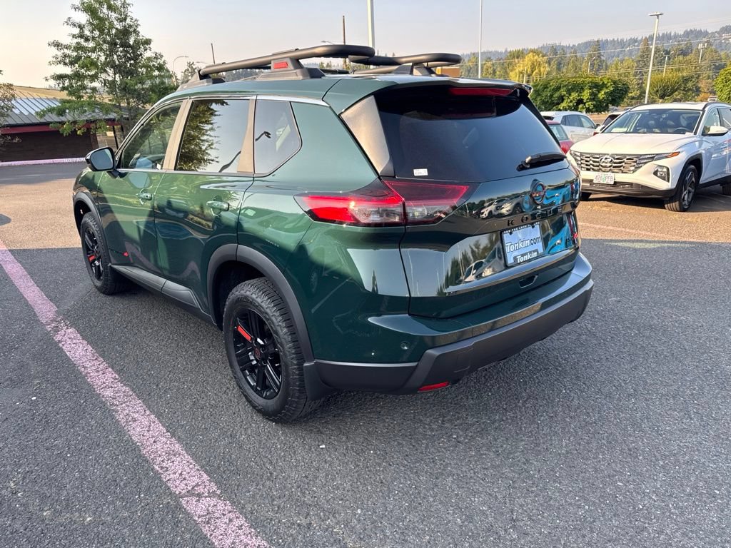 Used 2026 Nissan Rogue SV AWD/4WD image 8
