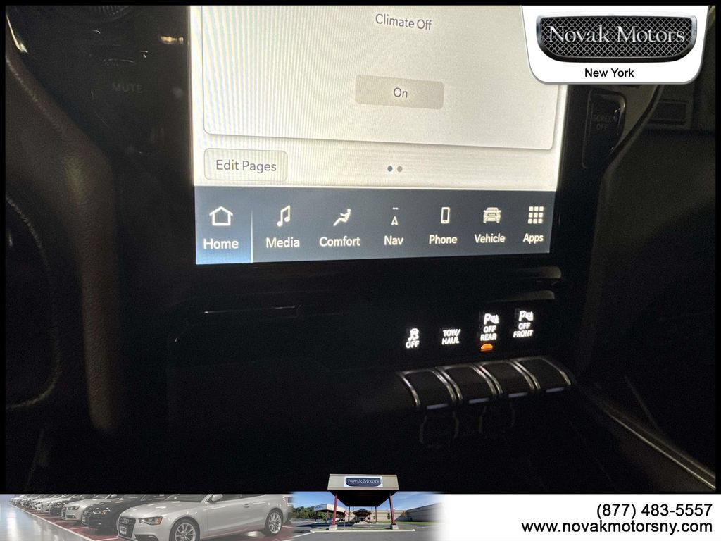 Used 2023 RAM 1500 Laramie AWD/4WD image 23