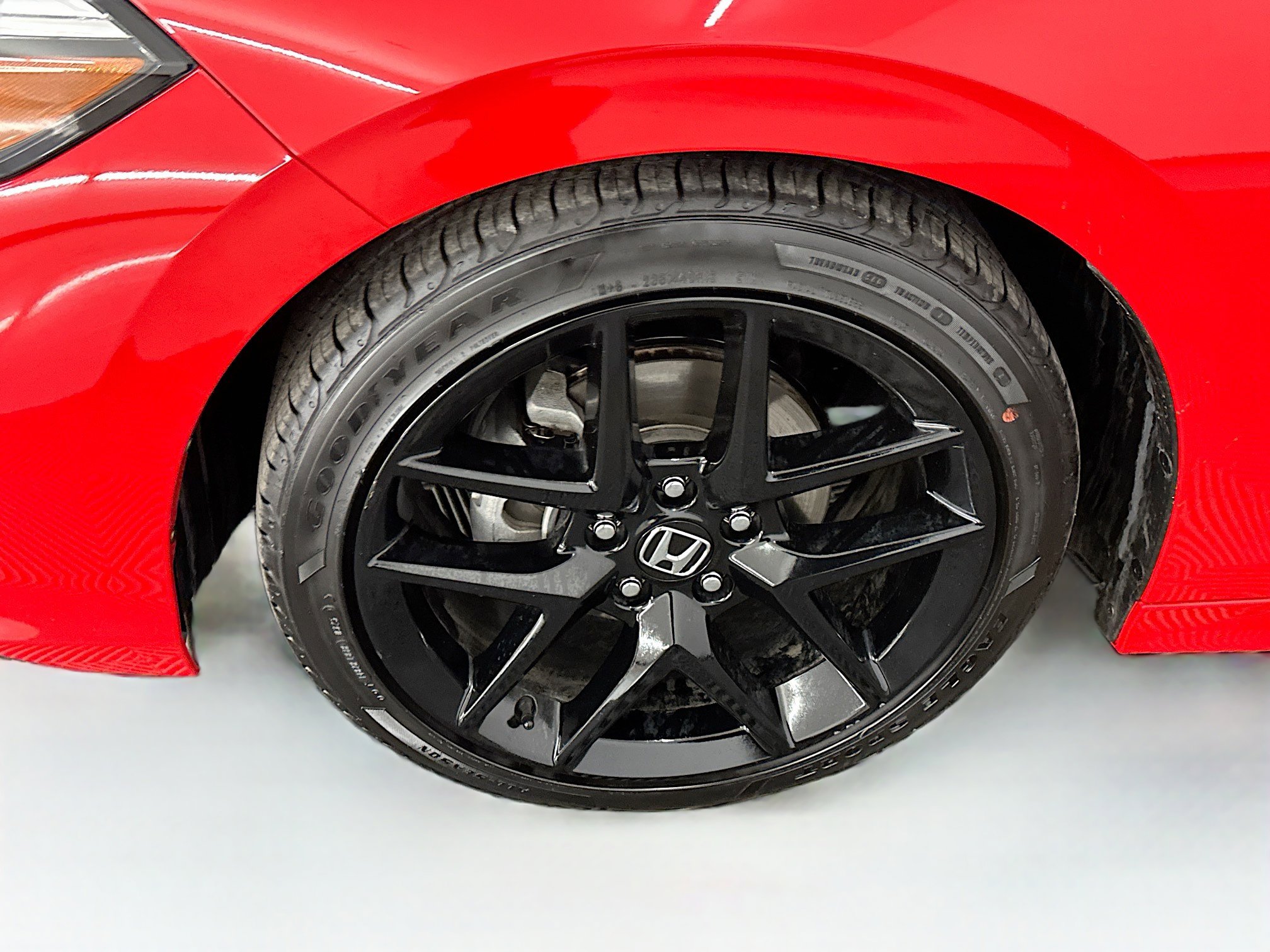 Used 2025 Honda Civic Sport image 11