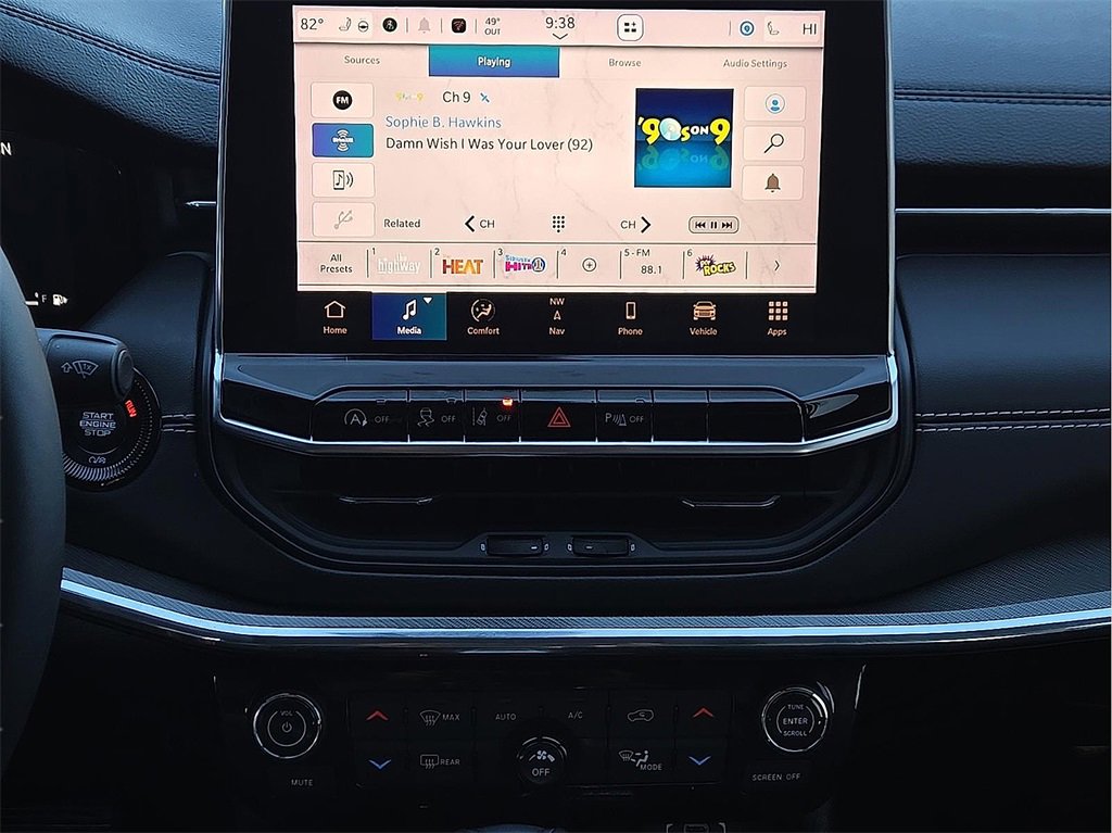 Used 2024 Jeep Compass Limited w/ High Altitude Package image 11