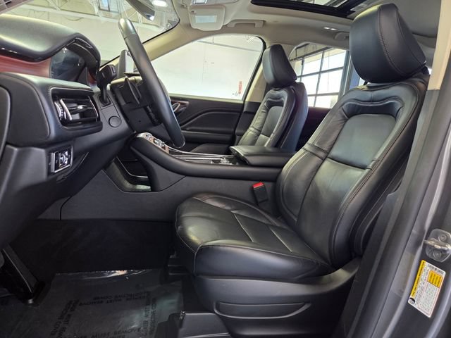 Used 2023 Lincoln Aviator Reserve AWD/4WD image 9