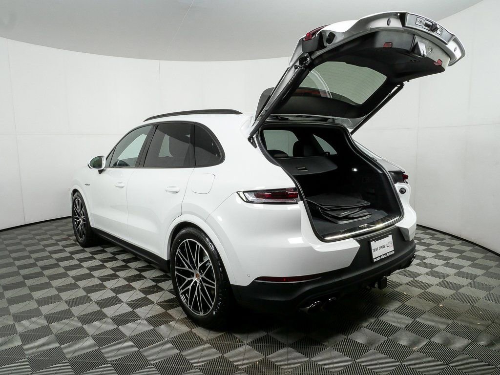 New 2026 Porsche Cayenne E-Hybrid image 35