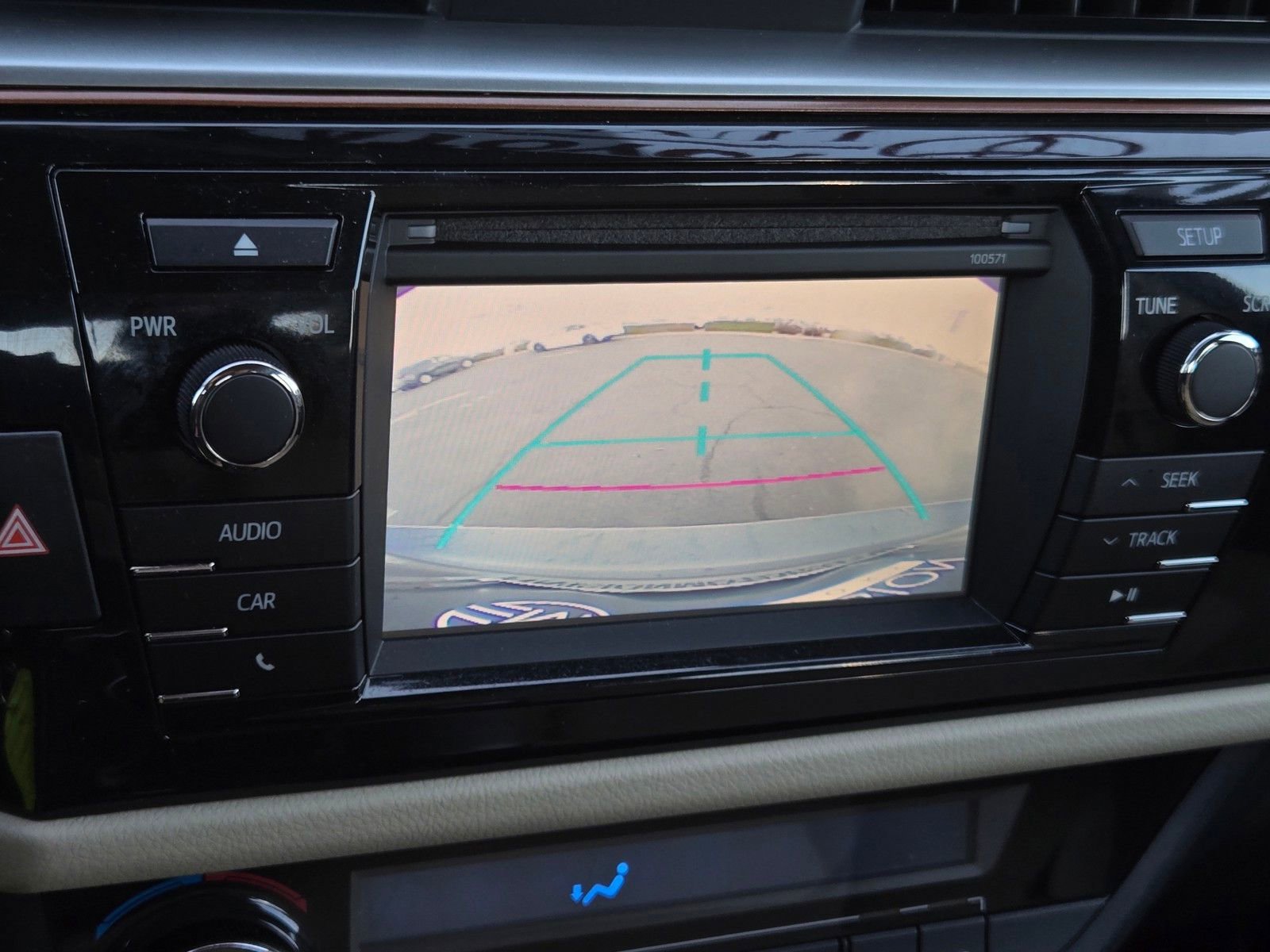 Used 2016 Toyota Corolla LE image 15