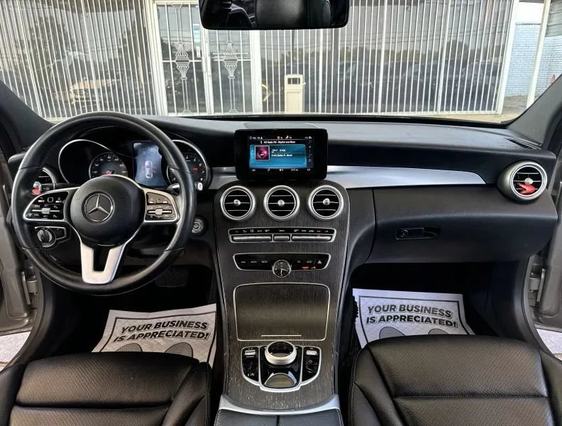 Used 2019 Mercedes-Benz C 300 4MATIC Sedan image 38