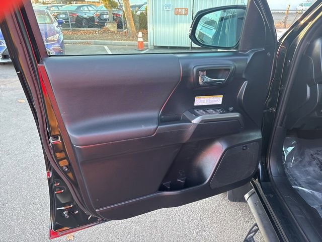 Used 2020 Toyota Tacoma TRD Off-Road image 10