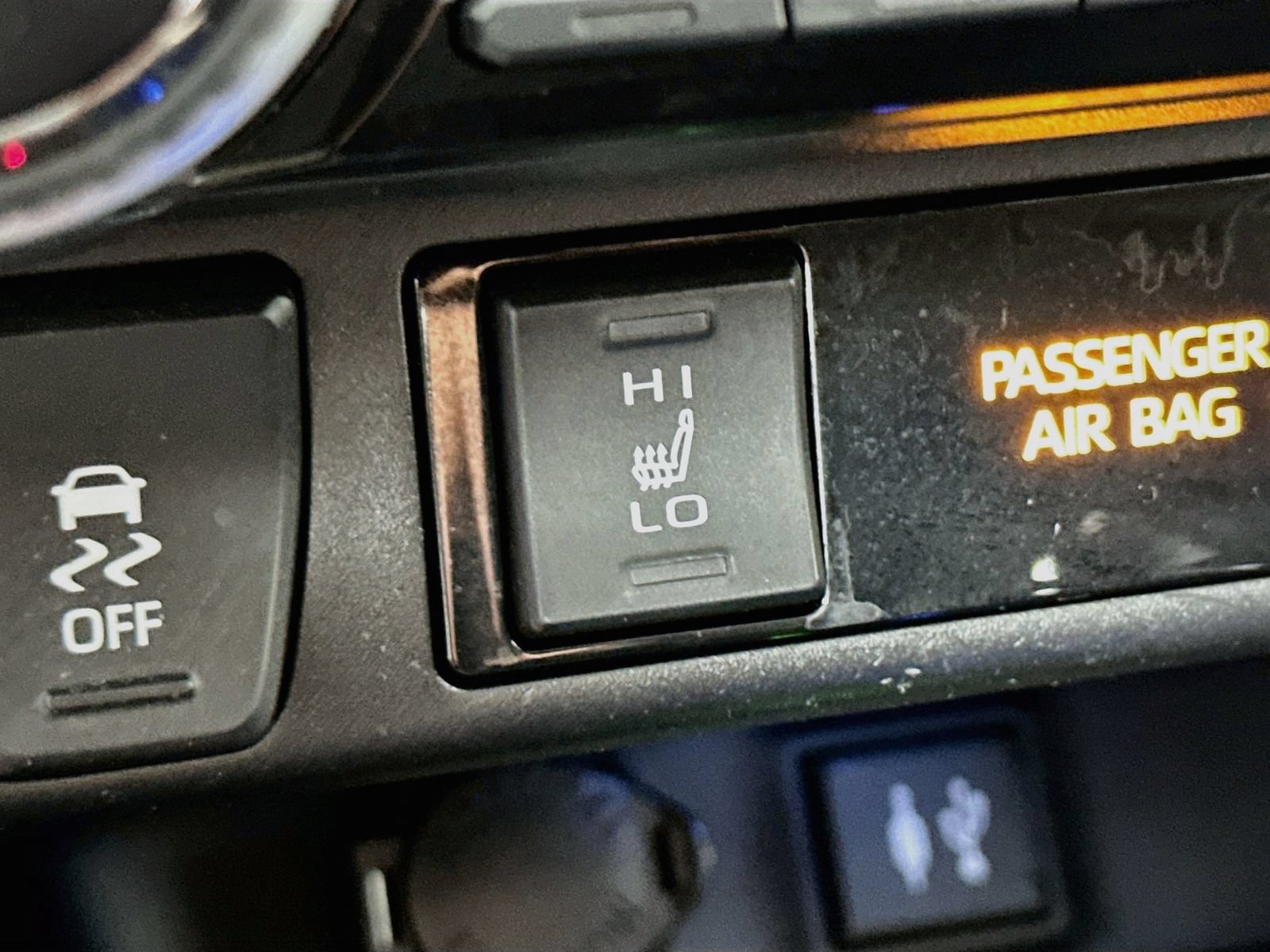 Certified 2019 Toyota RAV4 XSE AWD/4WD image 21