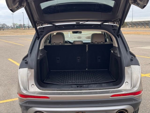 Used 2021 Lincoln Corsair Reserve w/ Elements Package image 32