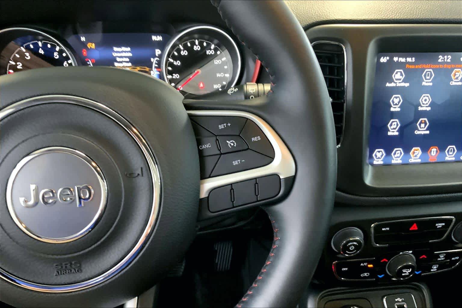 Used 2019 Jeep Compass Trailhawk AWD/4WD image 23