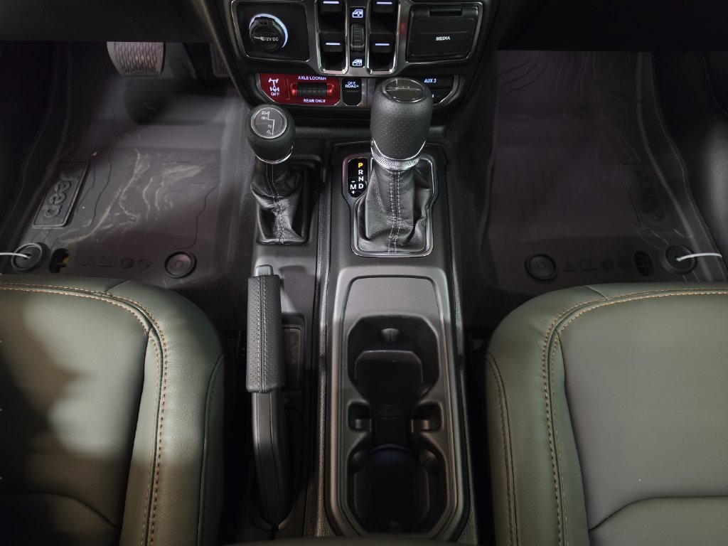 New 2026 Jeep Gladiator Mojave w/ Safety Group AWD/4WD image 23