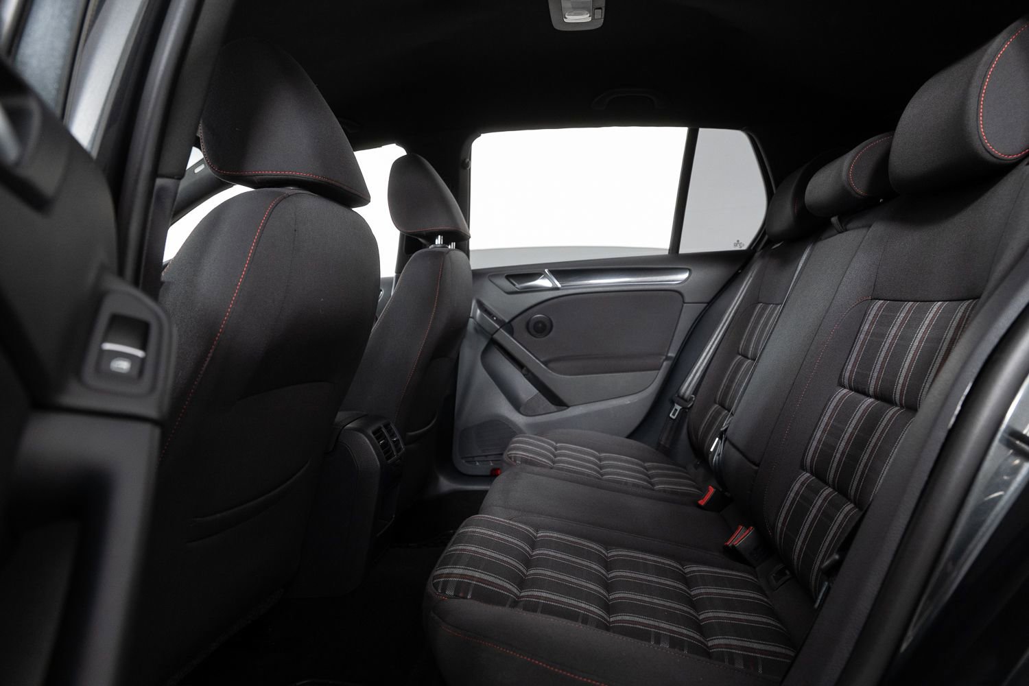 Used 2013 Volkswagen Golf 4-Door image 18