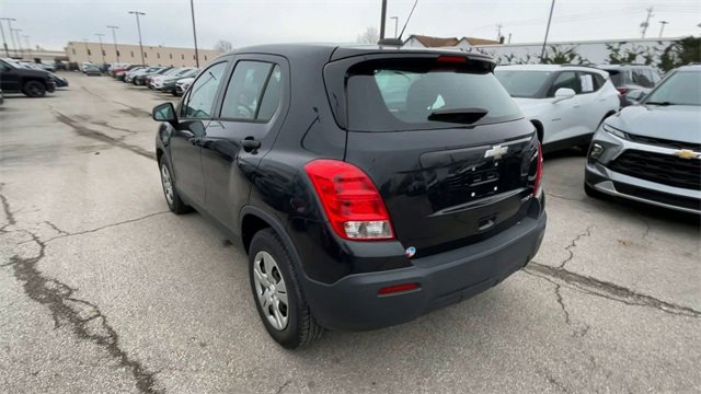Used 2016 Chevrolet Trax LS w/ LPO, Cargo Package image 8