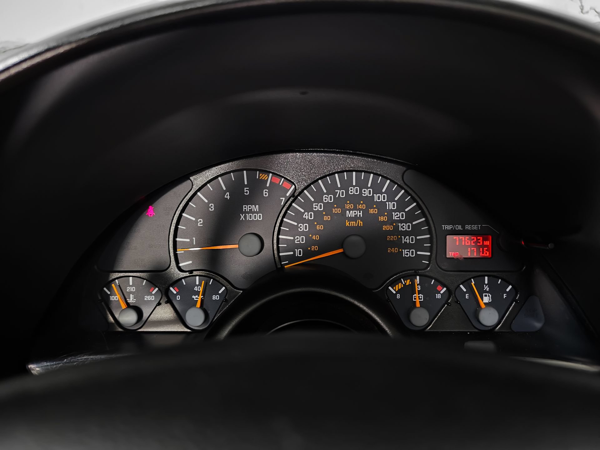 Used 2000 Pontiac Firebird Trans Am RWD image 33