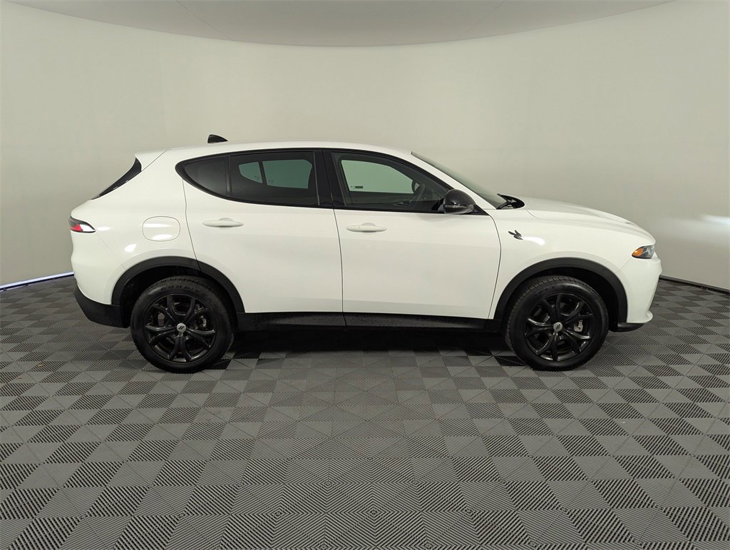 Used 2024 Dodge Hornet GT w/ GT Blacktop Package image 4