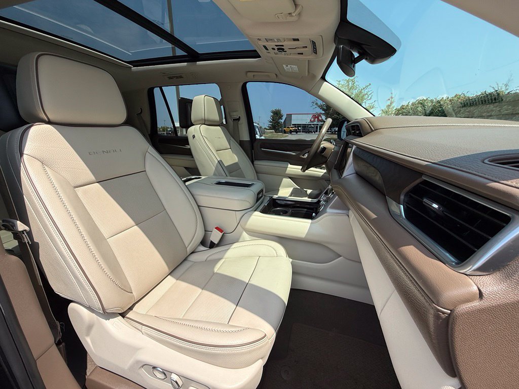 Used 2022 GMC Yukon Denali AWD/4WD image 44