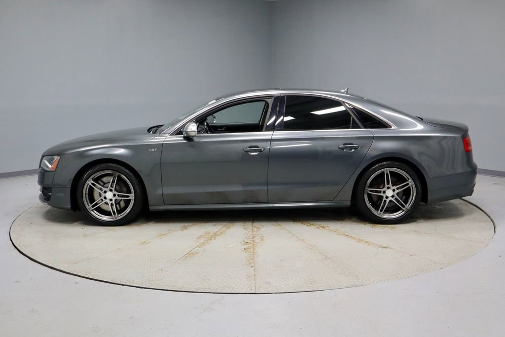 Used 2013 Audi S8 4.0T w/ Driver Assistance Pkg image 9