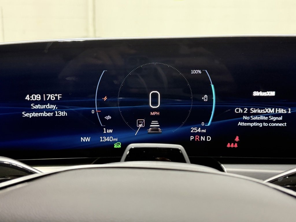 Used 2024 Cadillac Lyriq Sport image 13