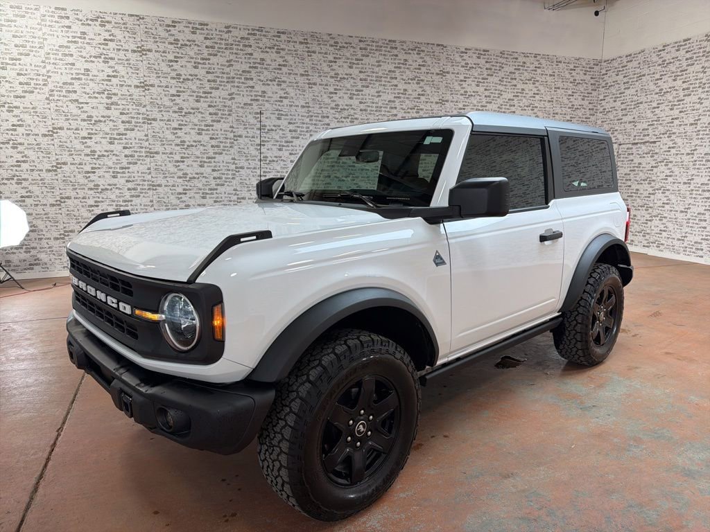 Used 2024 Ford Bronco Black Diamond image 3