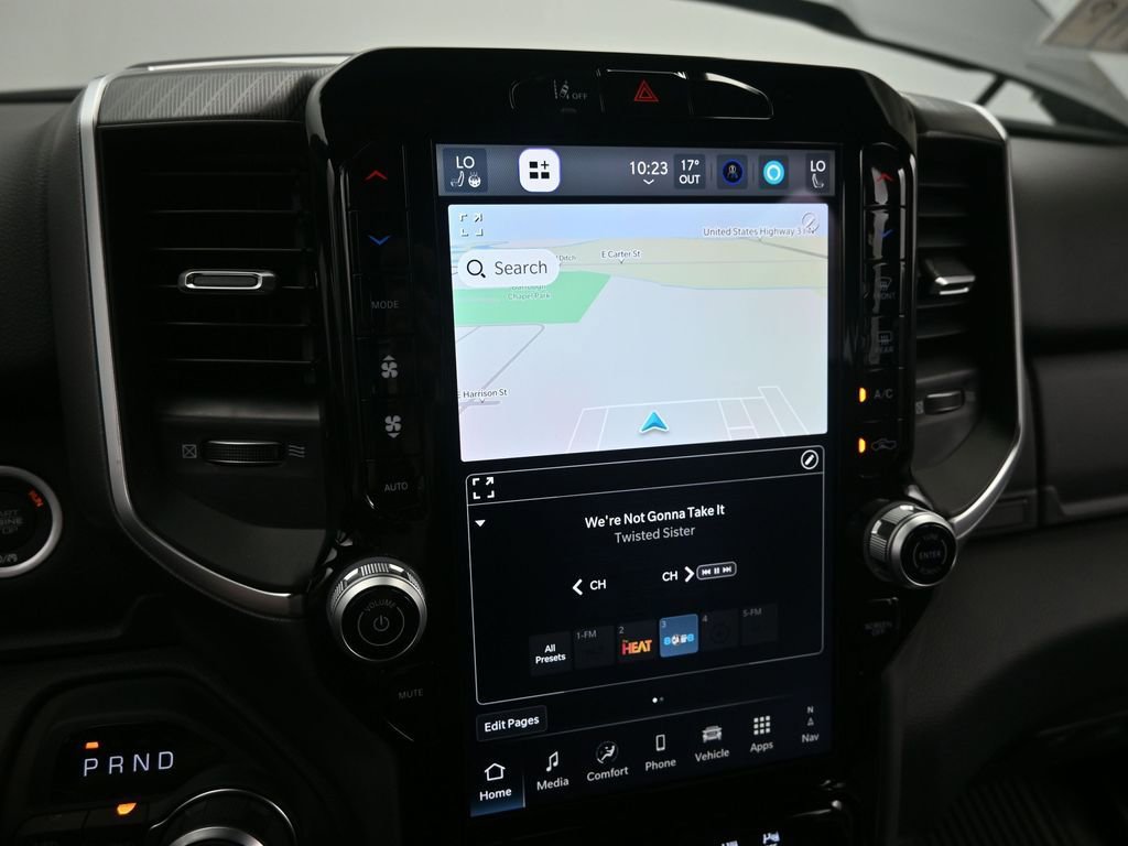 New 2026 RAM 1500 4x4 Crew Cab image 34