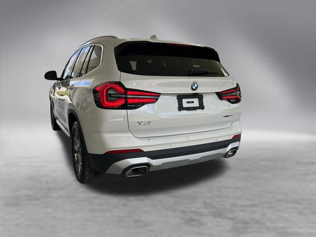 Used 2024 BMW X3 sDrive30i RWD image 4