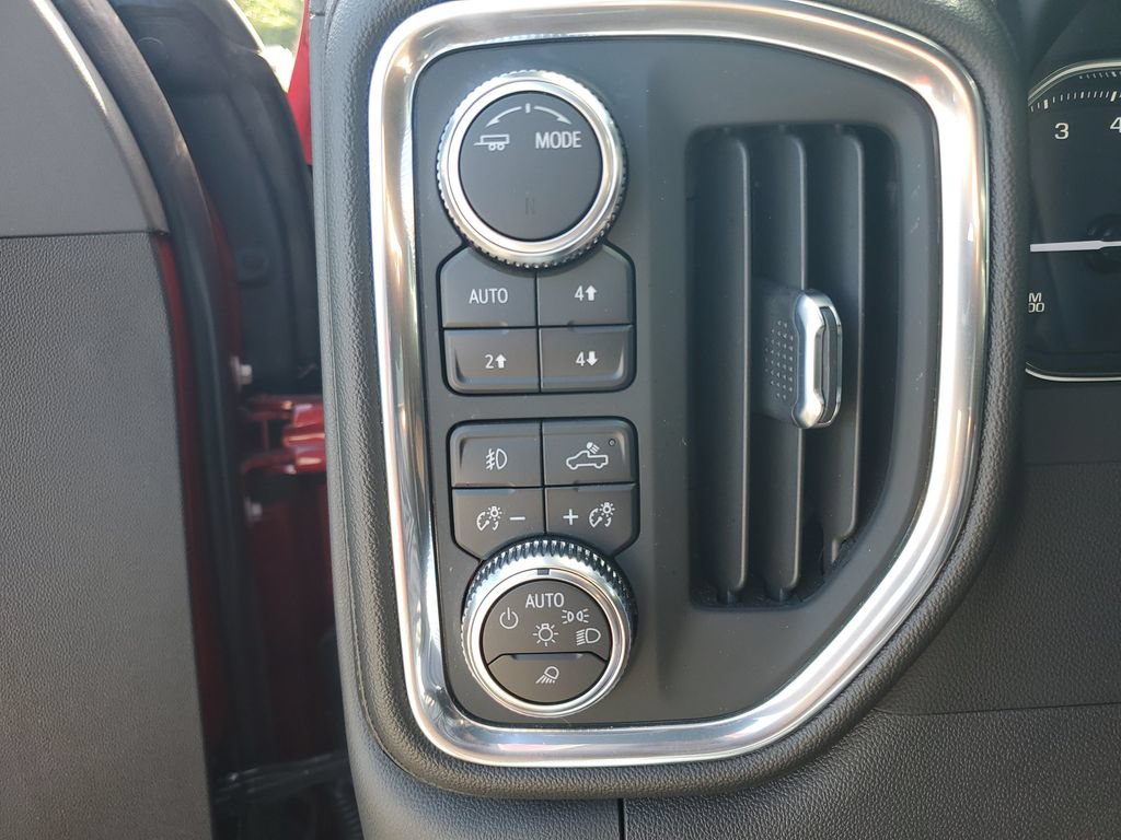 Used 2022 GMC Sierra 1500 SLT w/ SLT Premium Plus Package AWD/4WD image 21