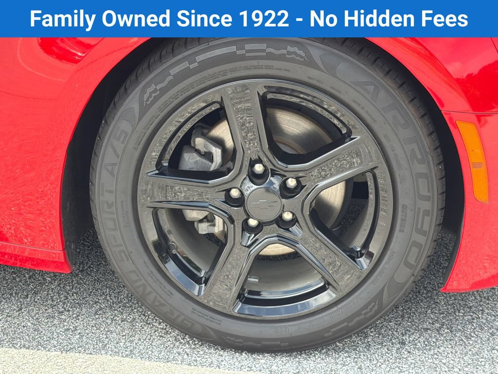 Used 2022 Chevrolet Camaro LT RWD image 12